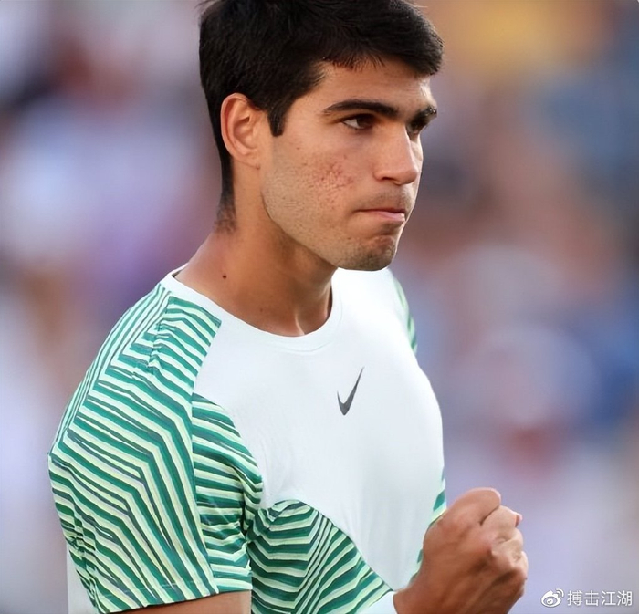 他在训练和 他在训练和