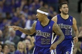 方面表现出 方面表现出