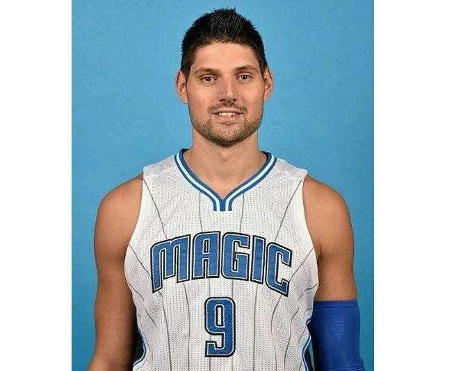 拜仁在右侧 拜仁在右侧